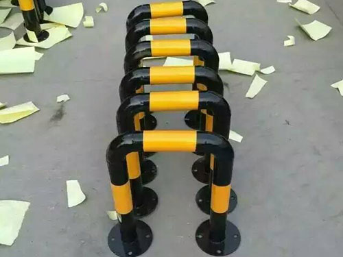 U型防撞護(hù)欄 U型防撞護(hù)欄